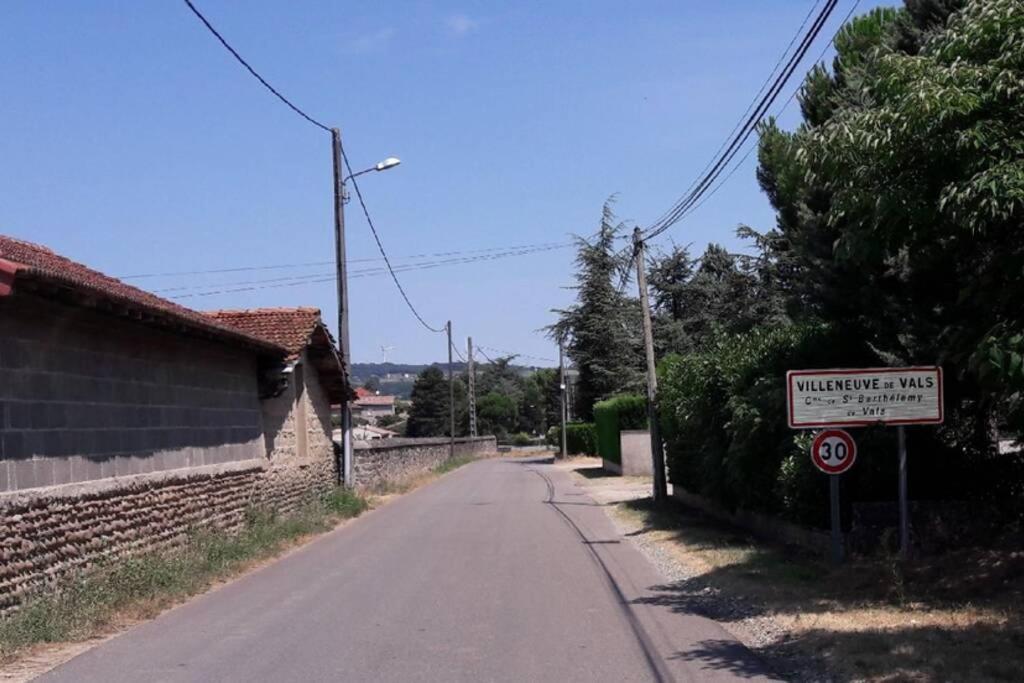 Maison De Village Saint-Barthelemy-de-Vals Bagian luar foto